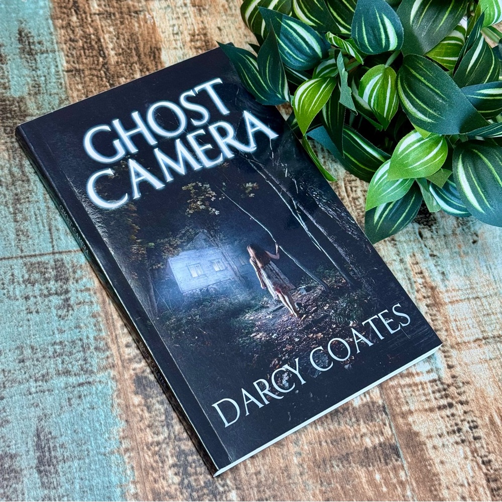 Darcy Coates “Ghost Camera” Book